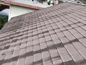 既存のスレート屋根の塗膜の劣化