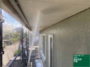 可児市皐ケ丘、軒天、高圧水洗浄