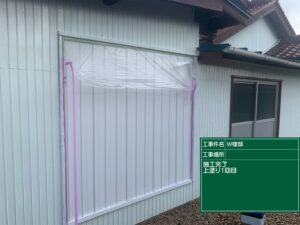 可児市川合、物置塗装