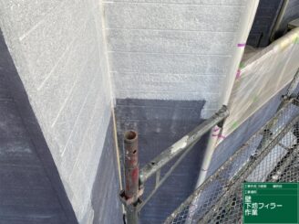 外壁下塗り施工中|可児市鳩吹台