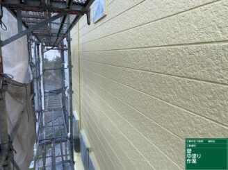 外壁中塗り施工完了|可児市鳩吹台